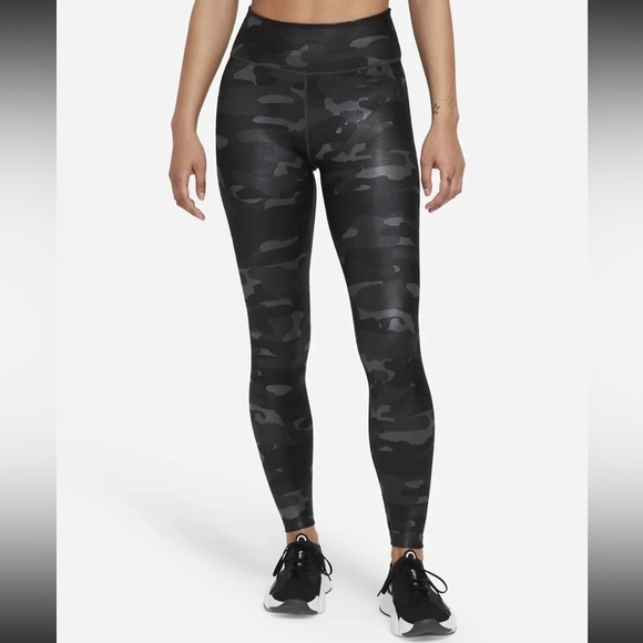 Nike Pants - Nike Mid Rise Camo Shine Legging Dark Smoke Grey Size 1X Activewear Running